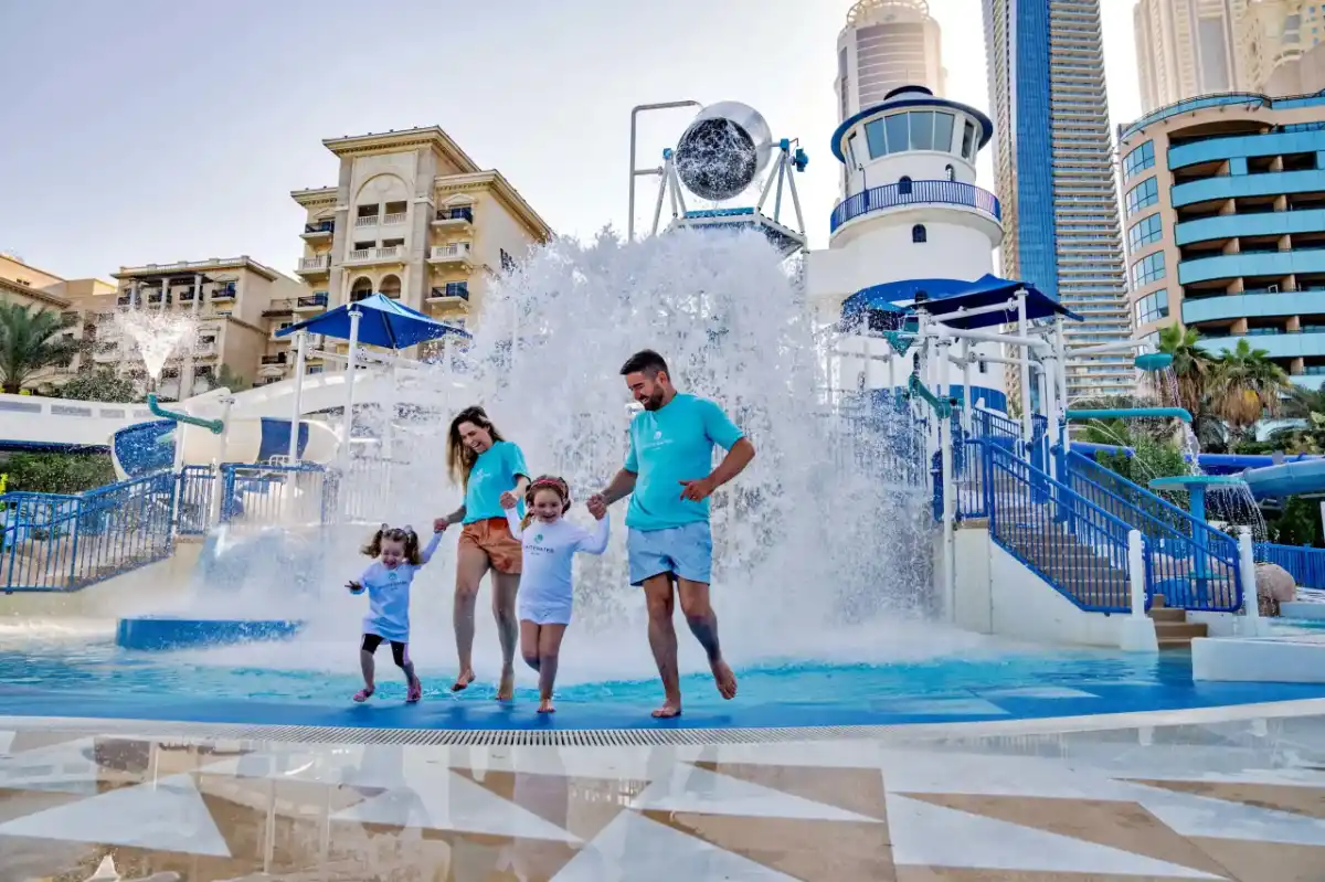 Is the water park in Dubai mixed?