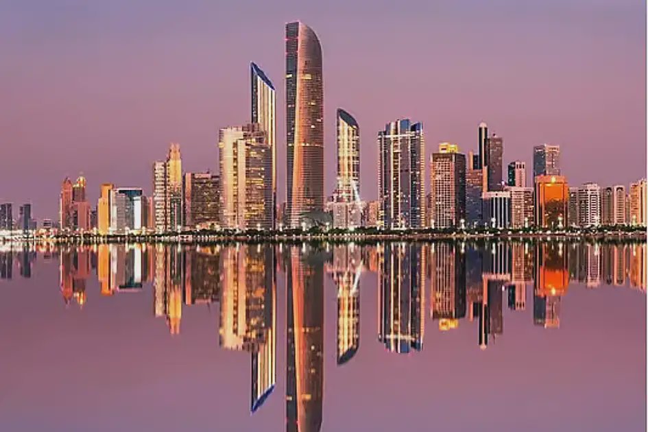 UAE Economy Minister: 2027 Will Be a Year of 'Counter-Attack' Growth